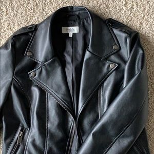SEXY LEATHER JACKET